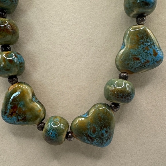 Handcrafted Green Glazed Heart Bead Necklace - Picture 4 of 7